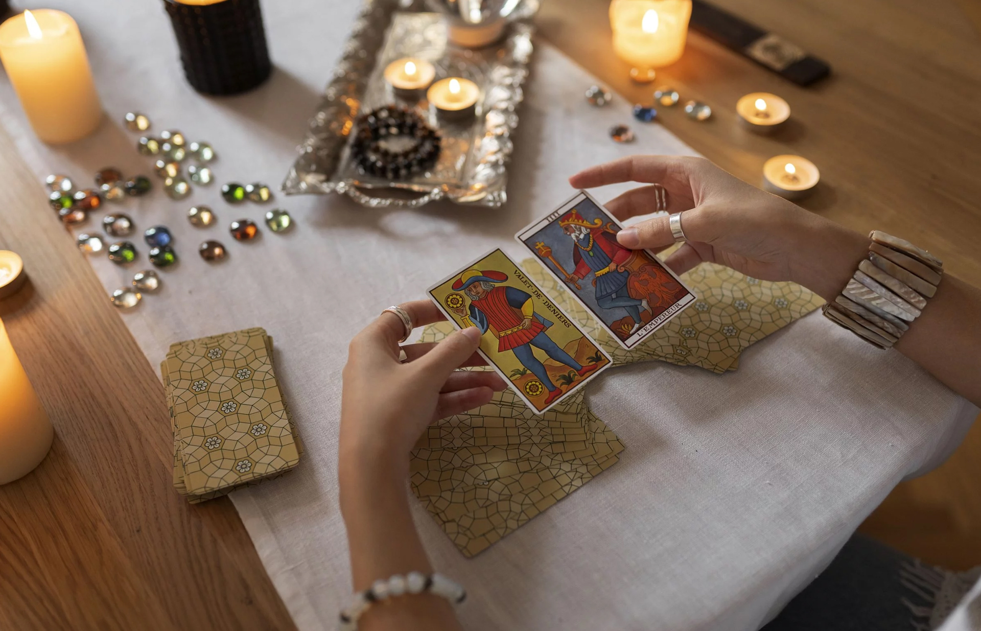 Lectura de tarot LUZMA TAROT SHOP LIMA PERU